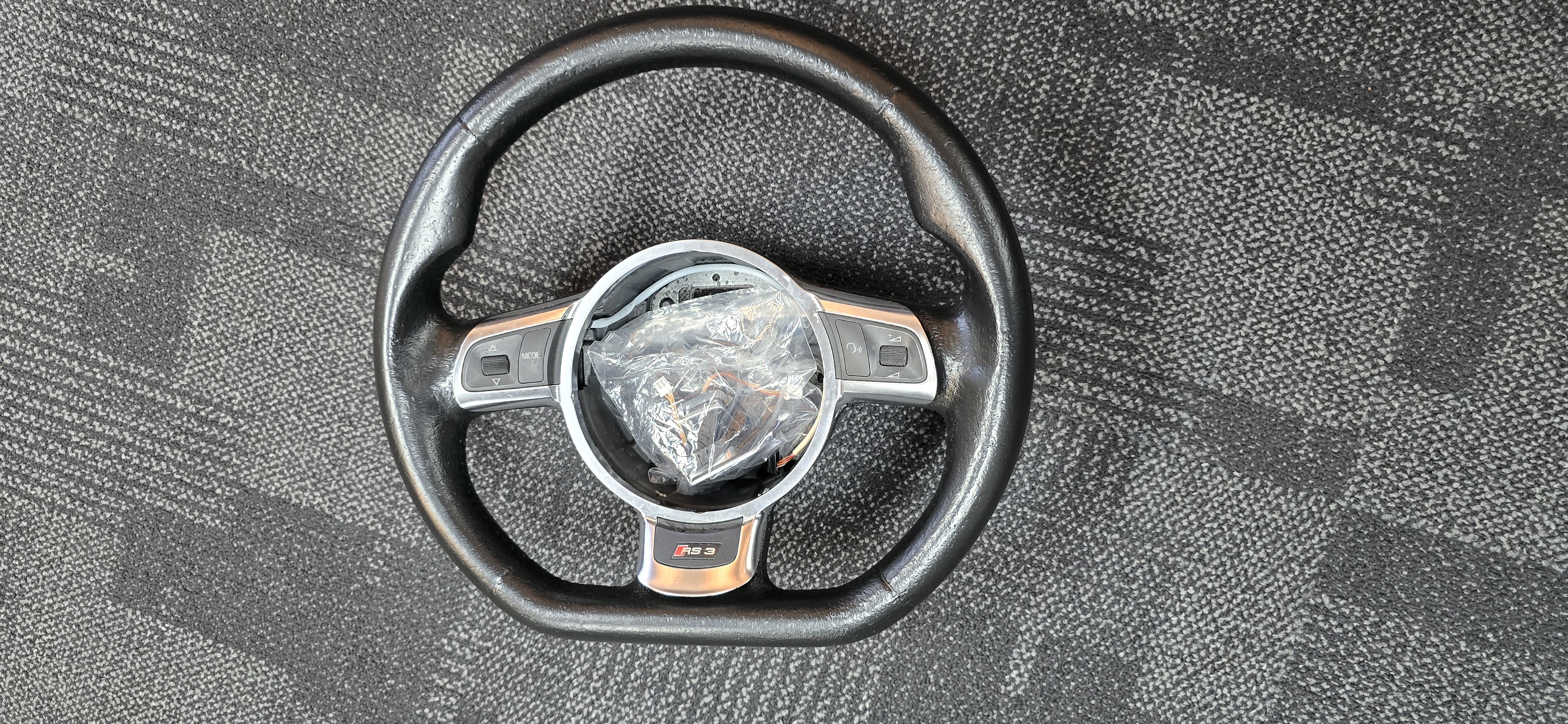 STERING WHEEL RE-SURFACE - Ron Campbell #1